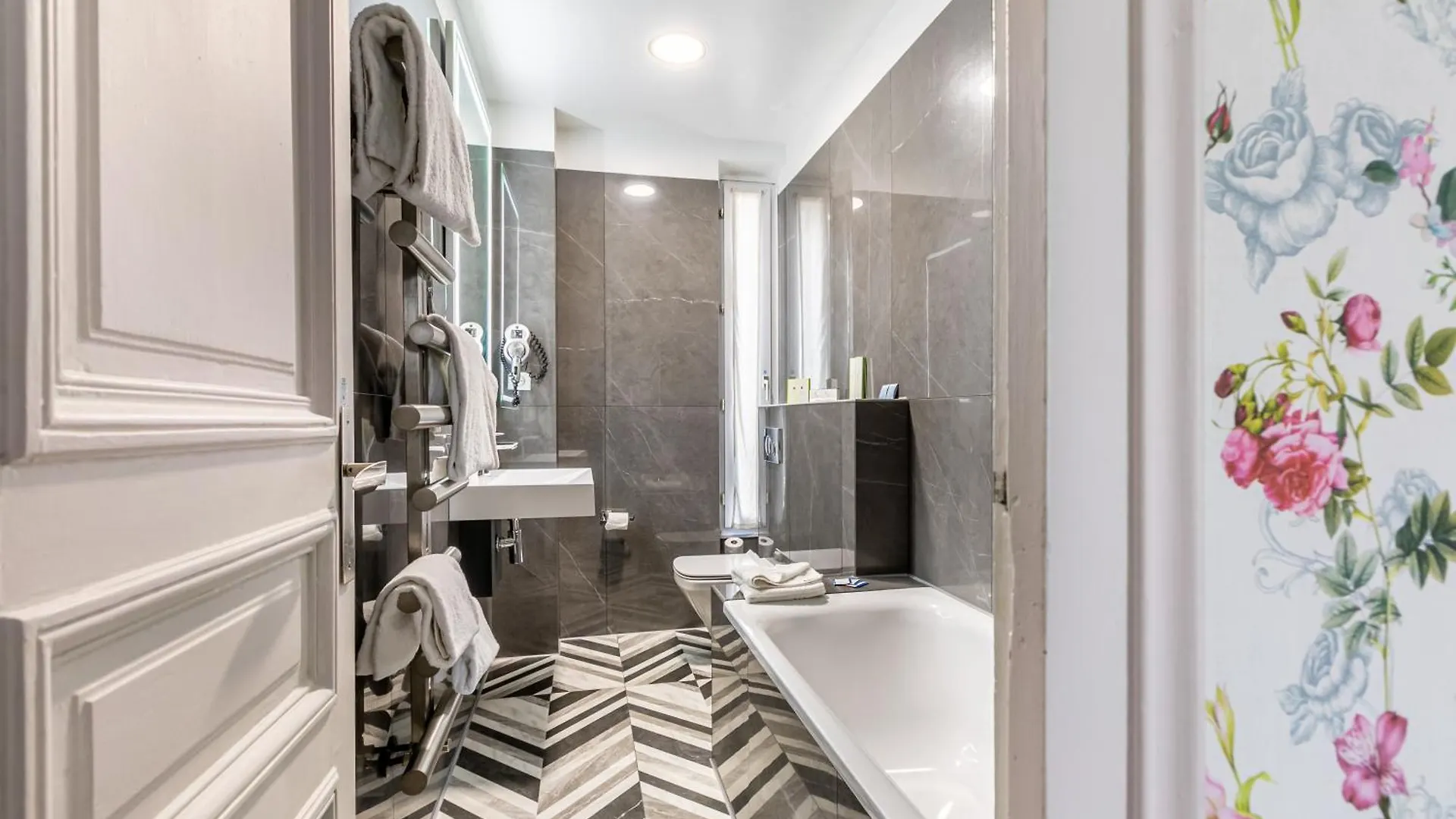 Hotel Bonaparte 3*